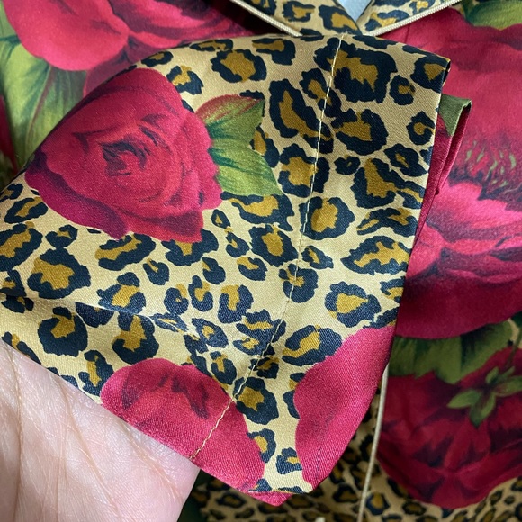 Victoria’s Secret Silky Leopard Red Roses Button Up Shirt - Picture 2 of 10